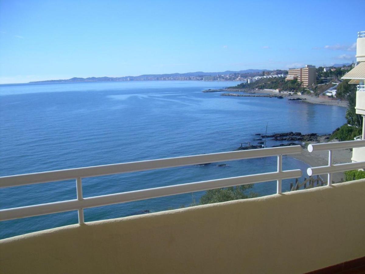 Holidays2Benalmadena Torrequebrada Sea View Front Beach With Pool Parking & Terraces Exterior foto
