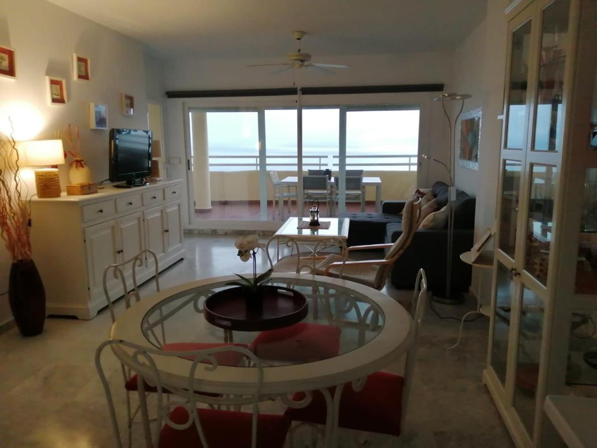 Holidays2Benalmadena Torrequebrada Sea View Front Beach With Pool Parking & Terraces Exterior foto